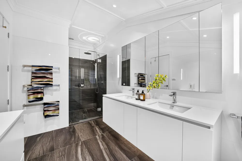 Photos of 36 Lucerne Road