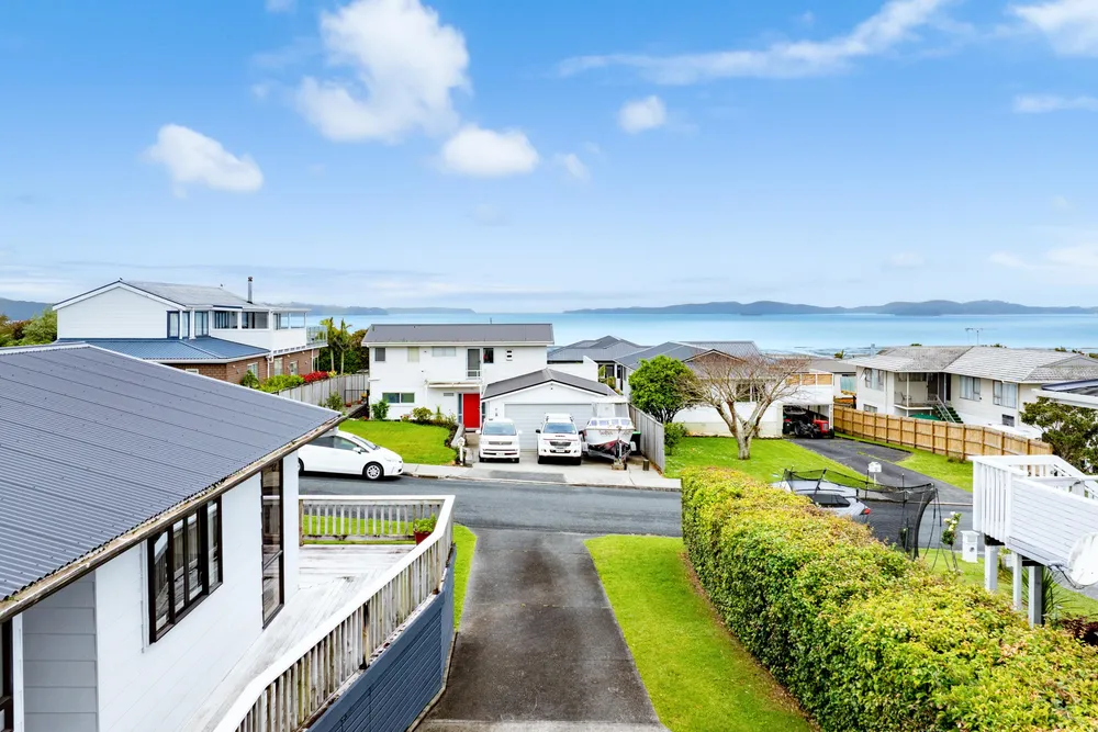 Photos of 11 Rawhiti Place