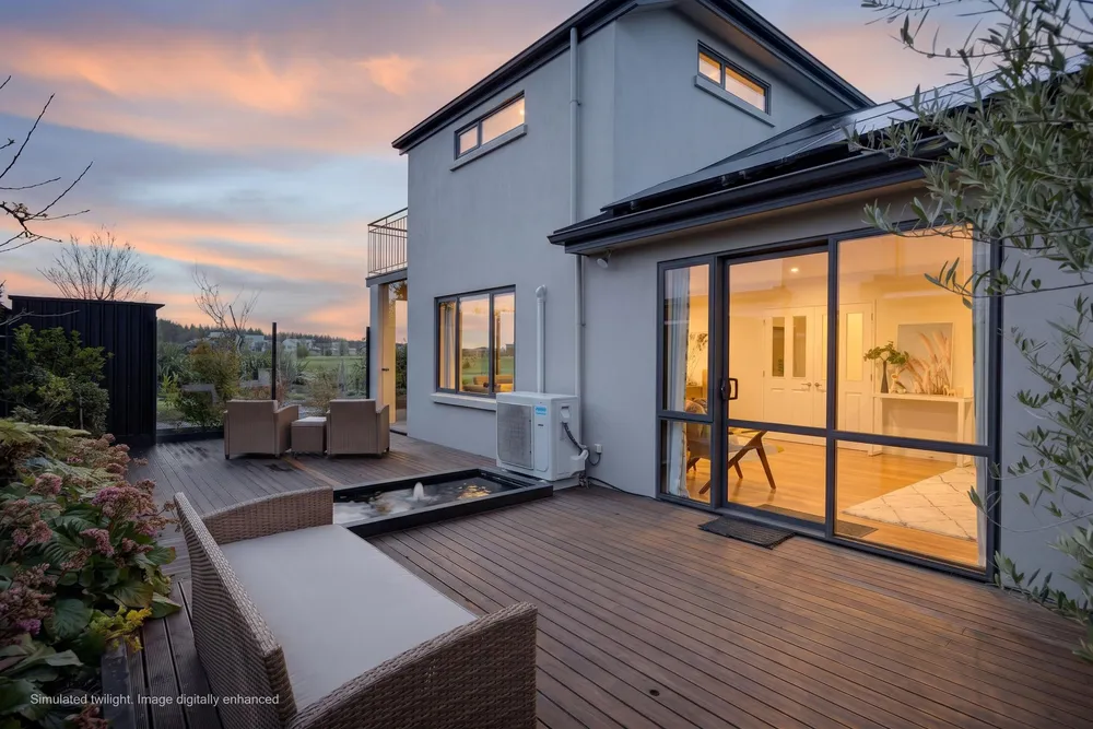 Photos of 550 Bower Avenue