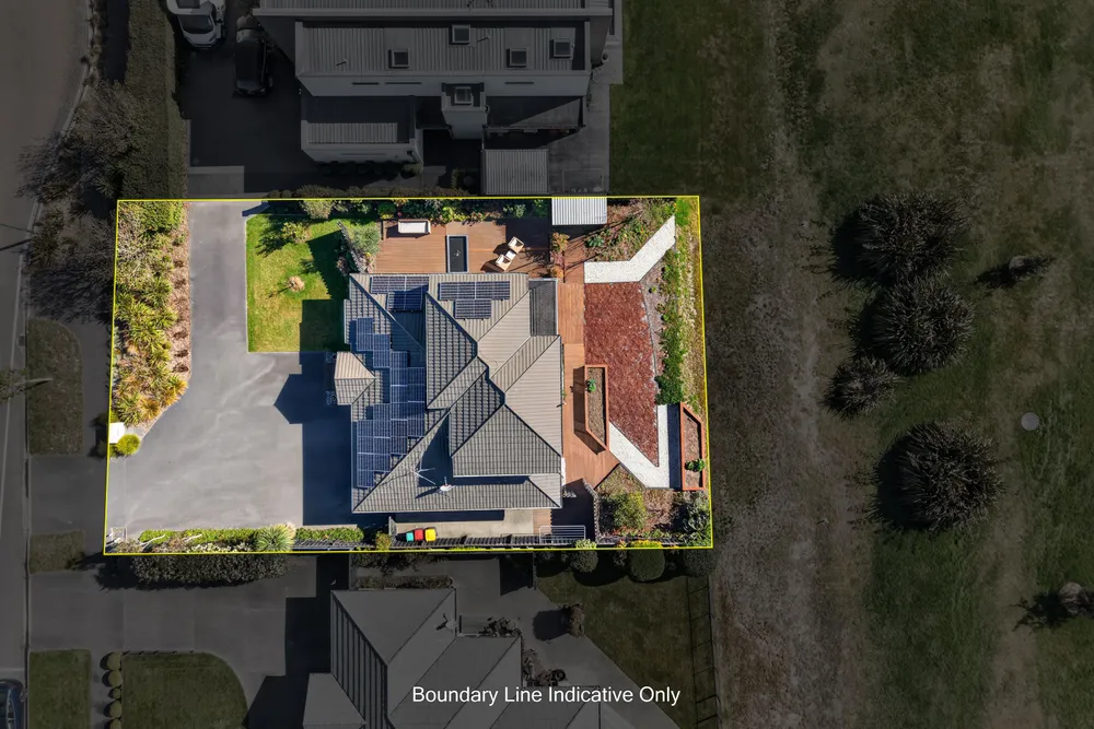 Photos of 550 Bower Avenue