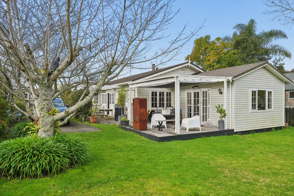 Photos of 2 Tawera Road