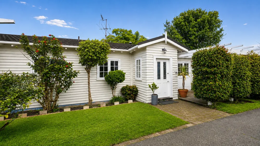Photos of 2 Tawera Road