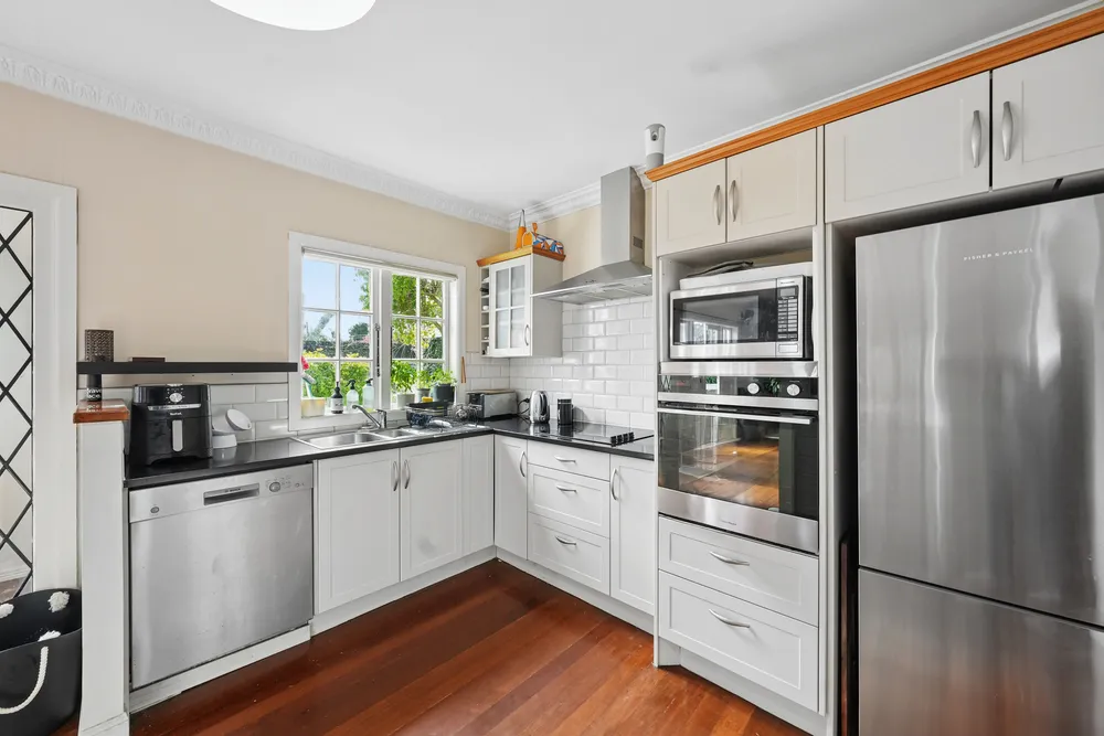 Photos of 2 Tawera Road