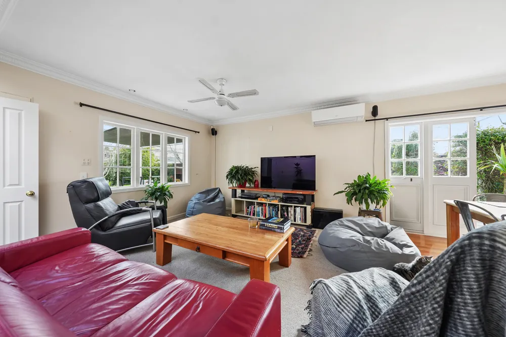 Photos of 2 Tawera Road