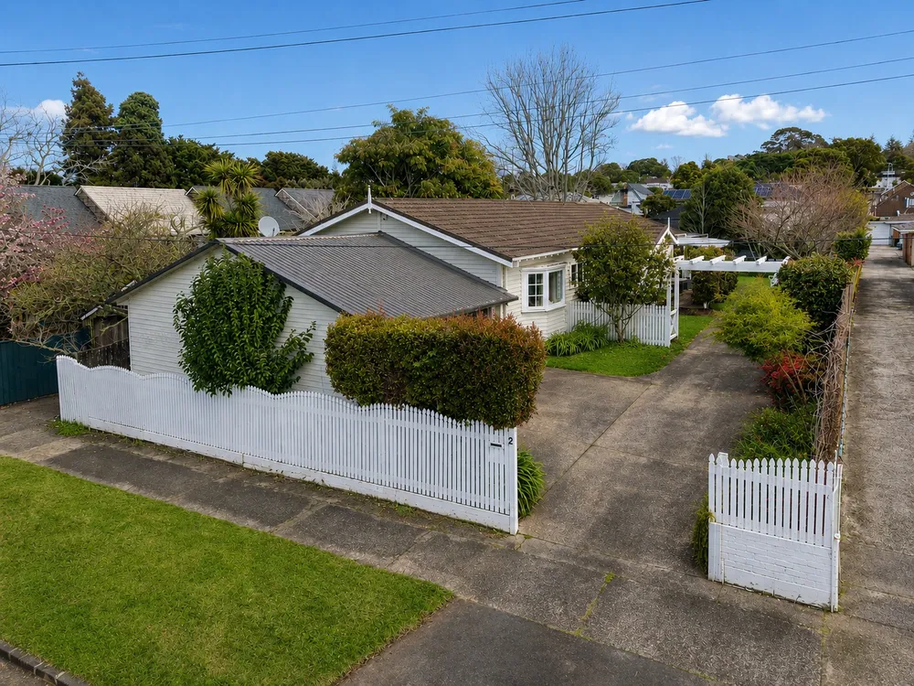 Photos of 2 Tawera Road