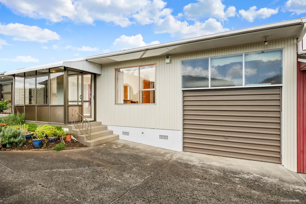Photos of 2/137 Carruth Road