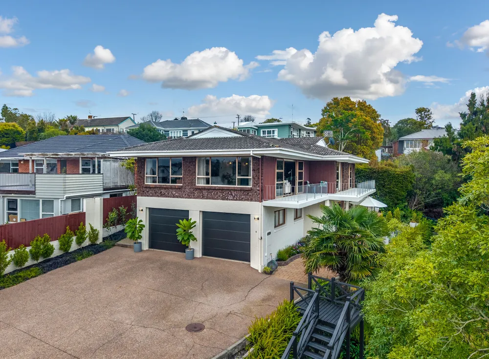 Photos of 40 Glenfern Road