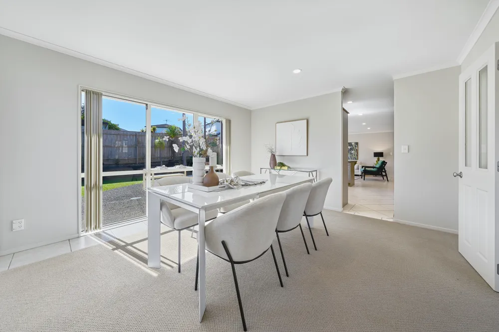 Photos of 20 Glen Bay Close