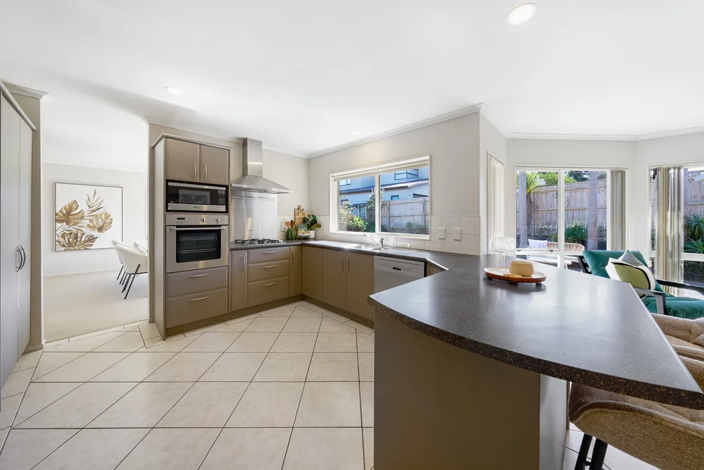 Photos of 20 Glen Bay Close