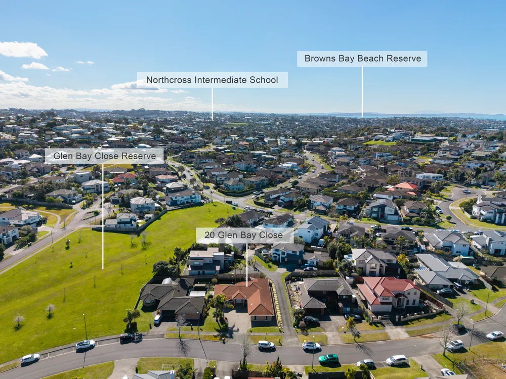 Photos of 20 Glen Bay Close