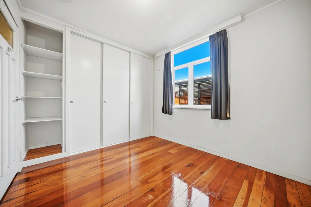 Photos of 33 Pah Road