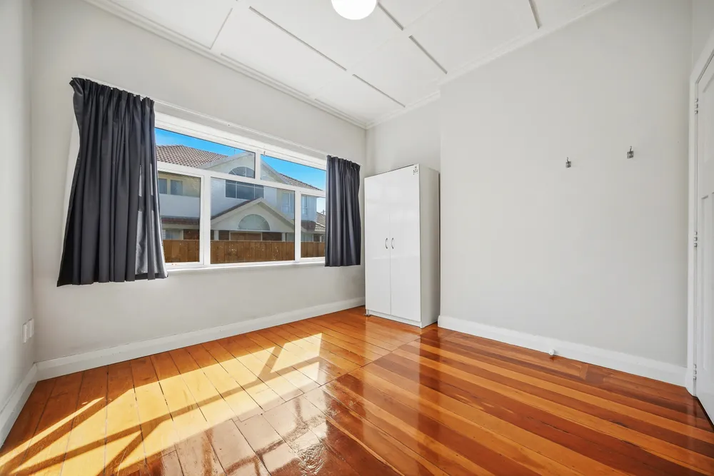 Photos of 33 Pah Road