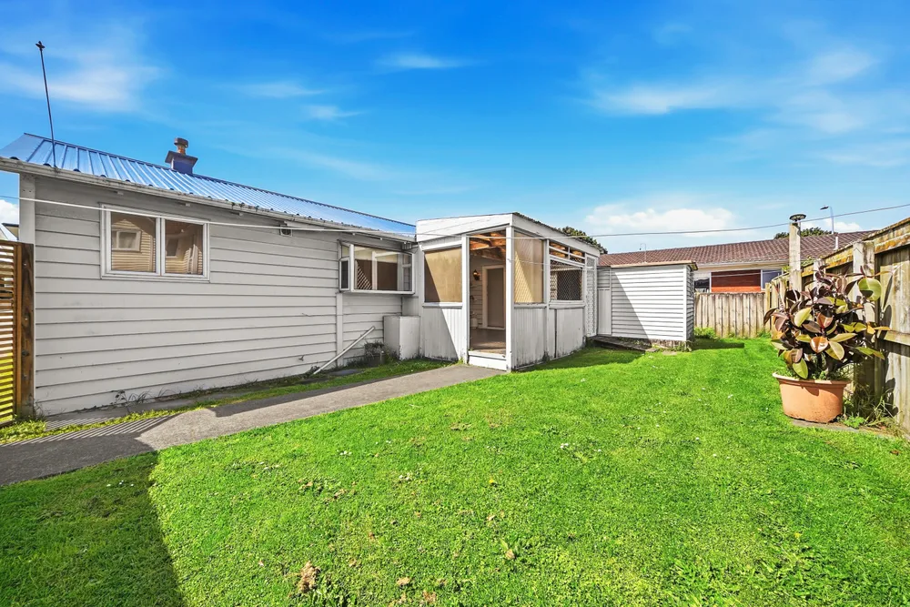 Photos of 33 Pah Road