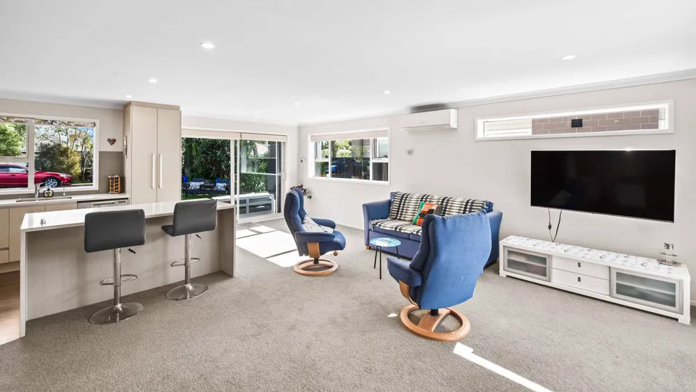 Photos of 11 Laurie Street