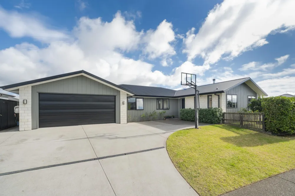 Photos of 114 Te Ranga Memorial Drive