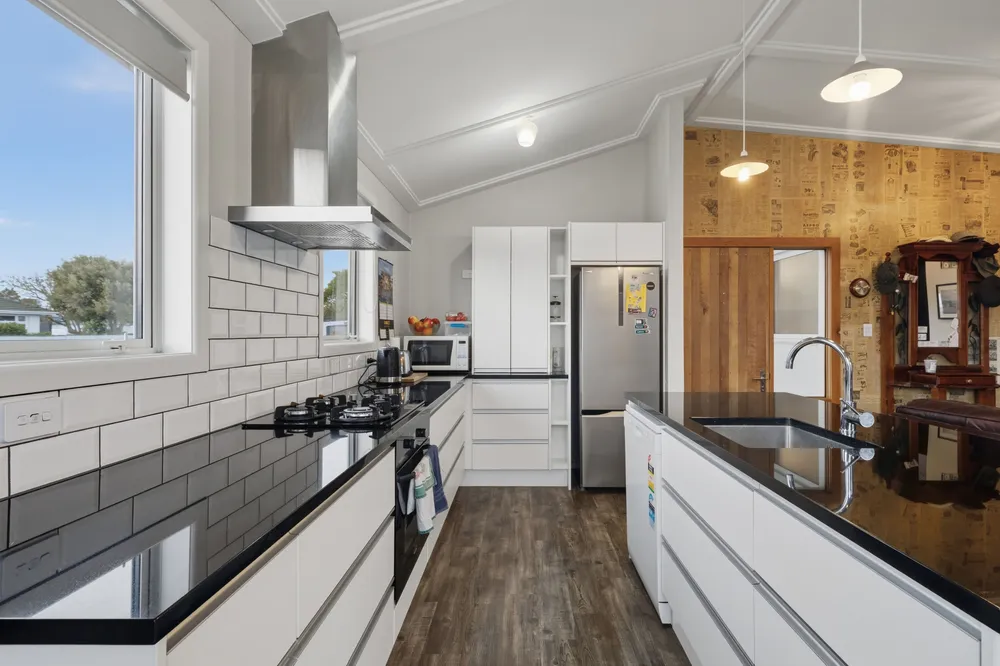Photos of 10 Carnarvon Street