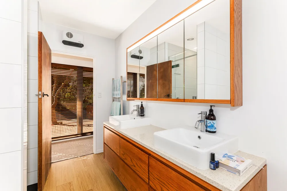 Photos of 36 Norton Park Ave