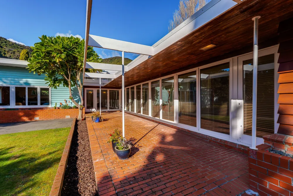 Photos of 36 Norton Park Ave