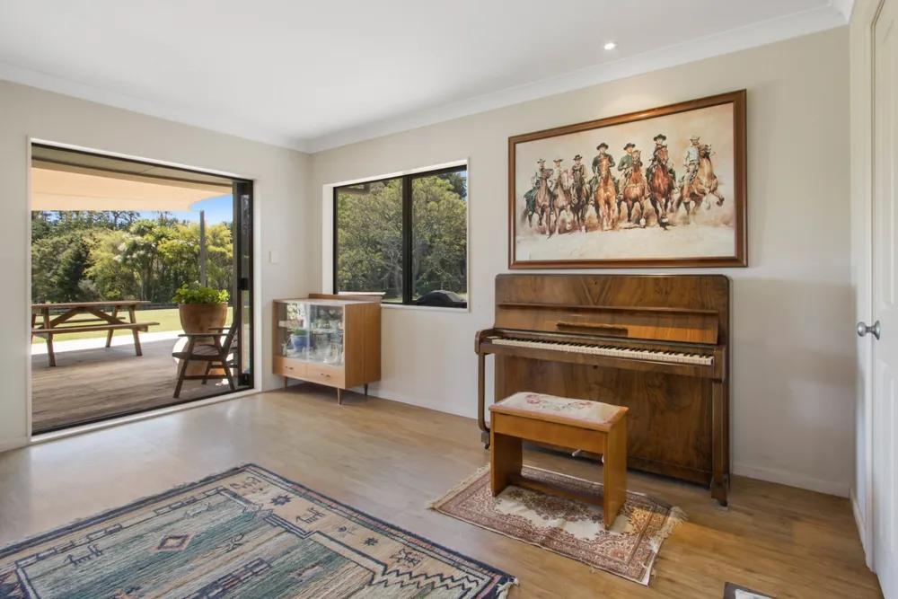 Photos of 155 Ongare Point Road
