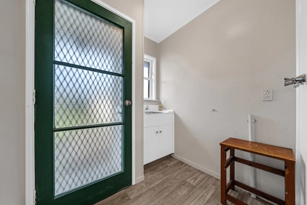 Photos of 86 Botany Road