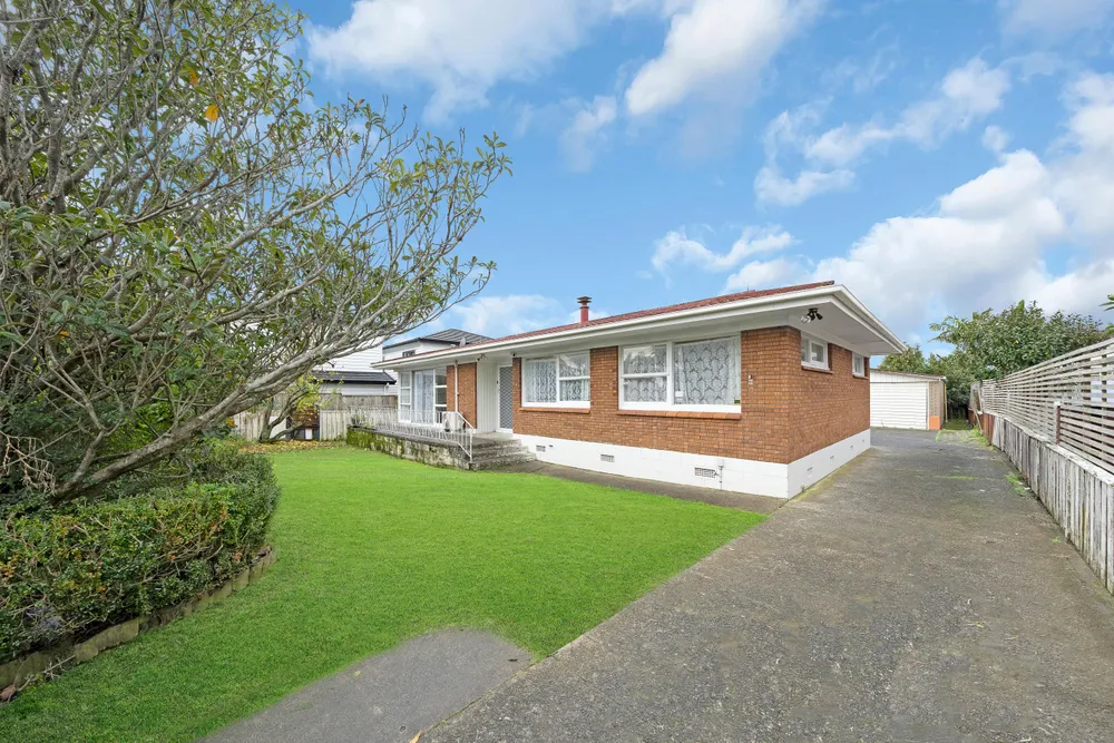 Photos of 86 Botany Road
