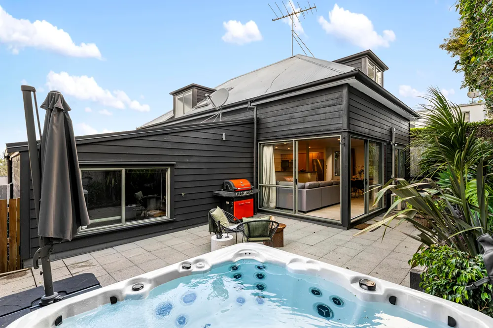 Photos of 2A Monterey Street
