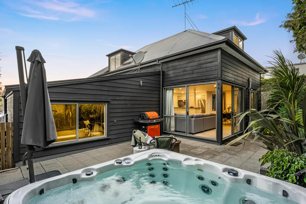 Photos of 2A Monterey Street