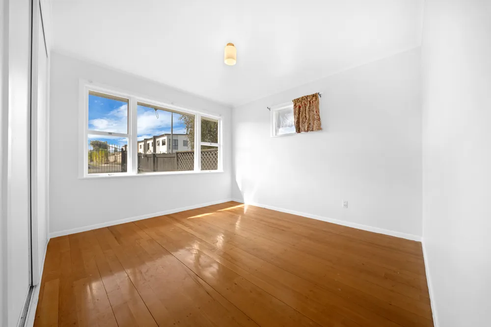 Photos of 1/112 Maich Road