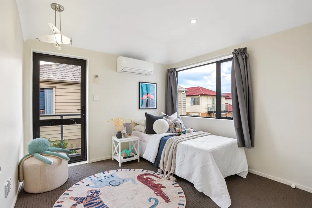 Photos of 4 Millcroft Lane