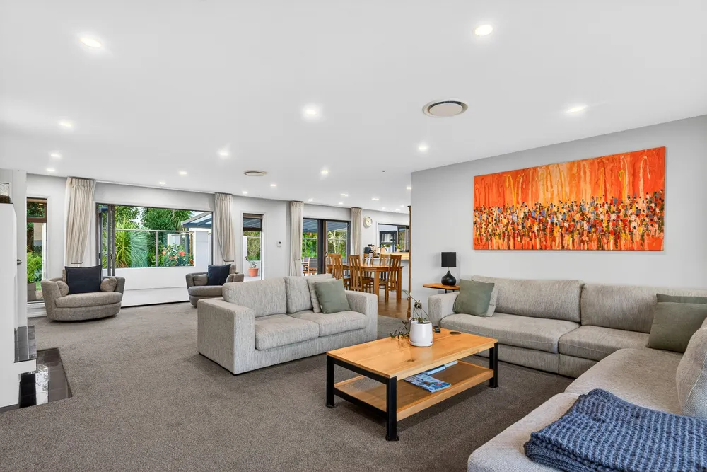 Photos of 246 Glenmore Road