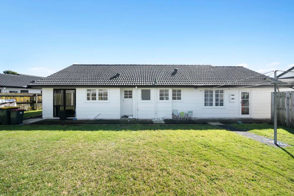 Photos of 2 Staverton Crescent