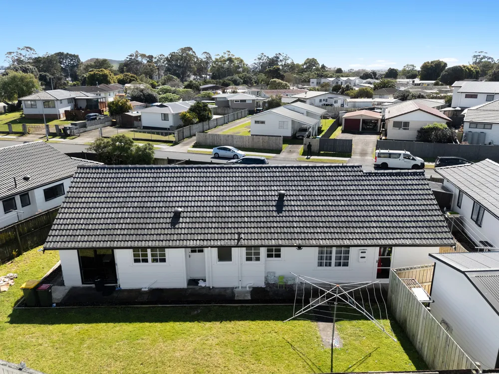 Photos of 2 Staverton Crescent