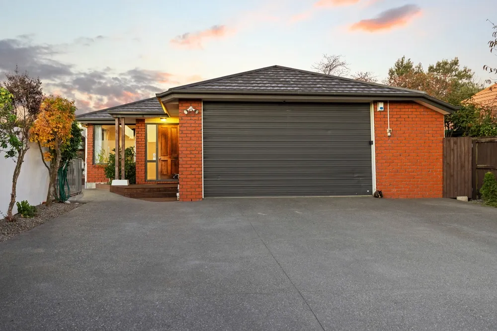 Photos of 10 Courtfield Close