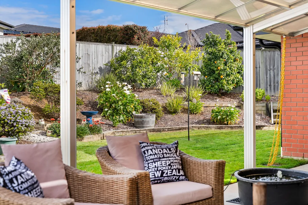 Photos of 29 Lippiatt Crescent