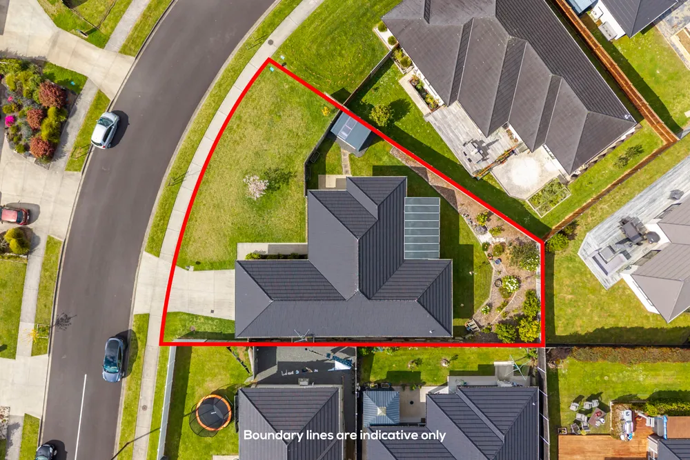 Photos of 29 Lippiatt Crescent