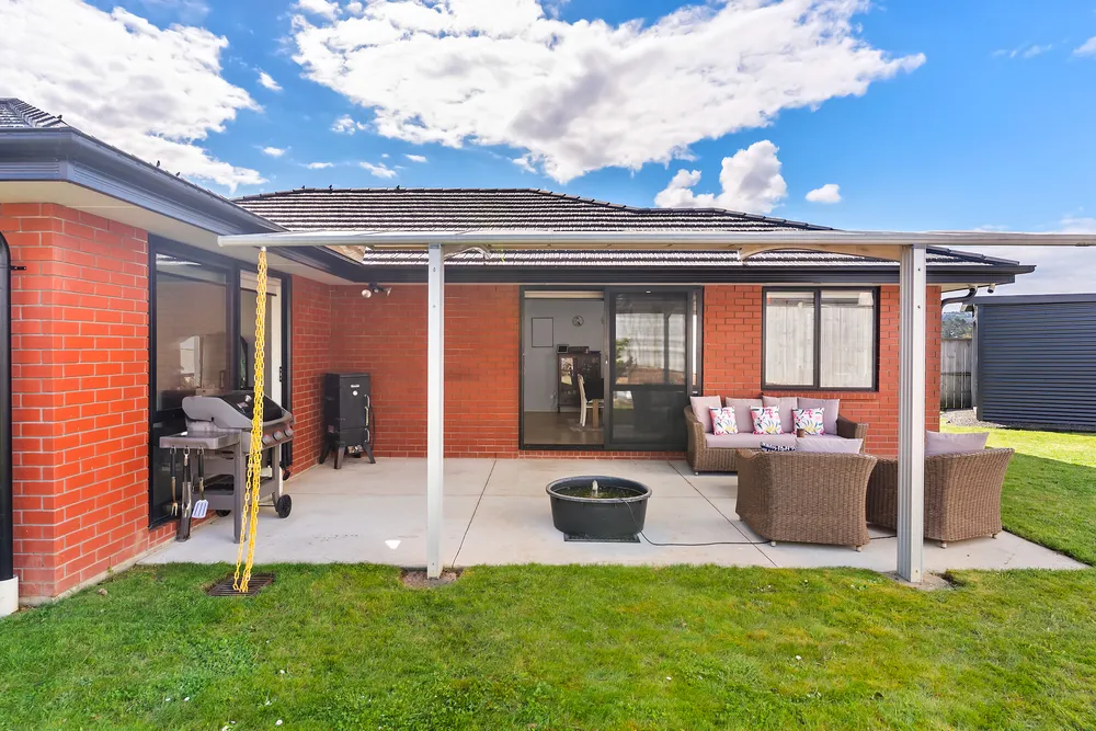 Photos of 29 Lippiatt Crescent