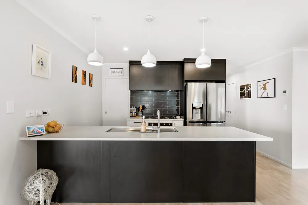 Photos of 29 Lippiatt Crescent