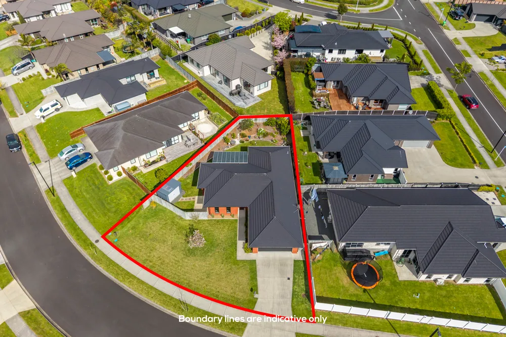 Photos of 29 Lippiatt Crescent