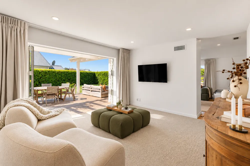 Photos of 35A Finch Street