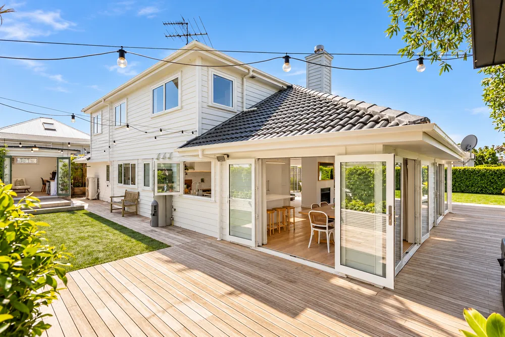 Photos of 35A Finch Street