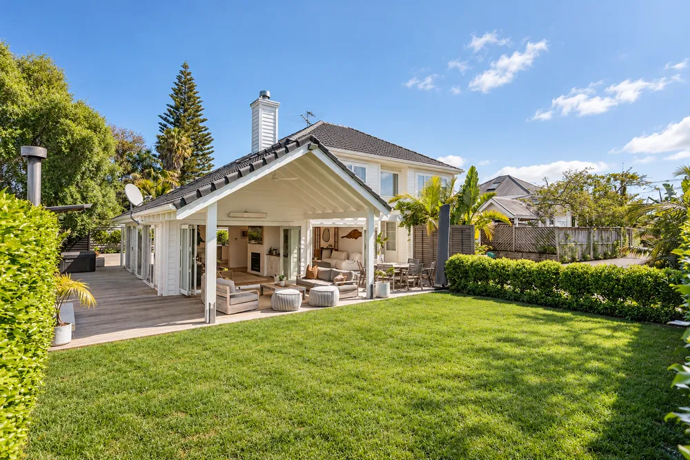 Photos of 35A Finch Street