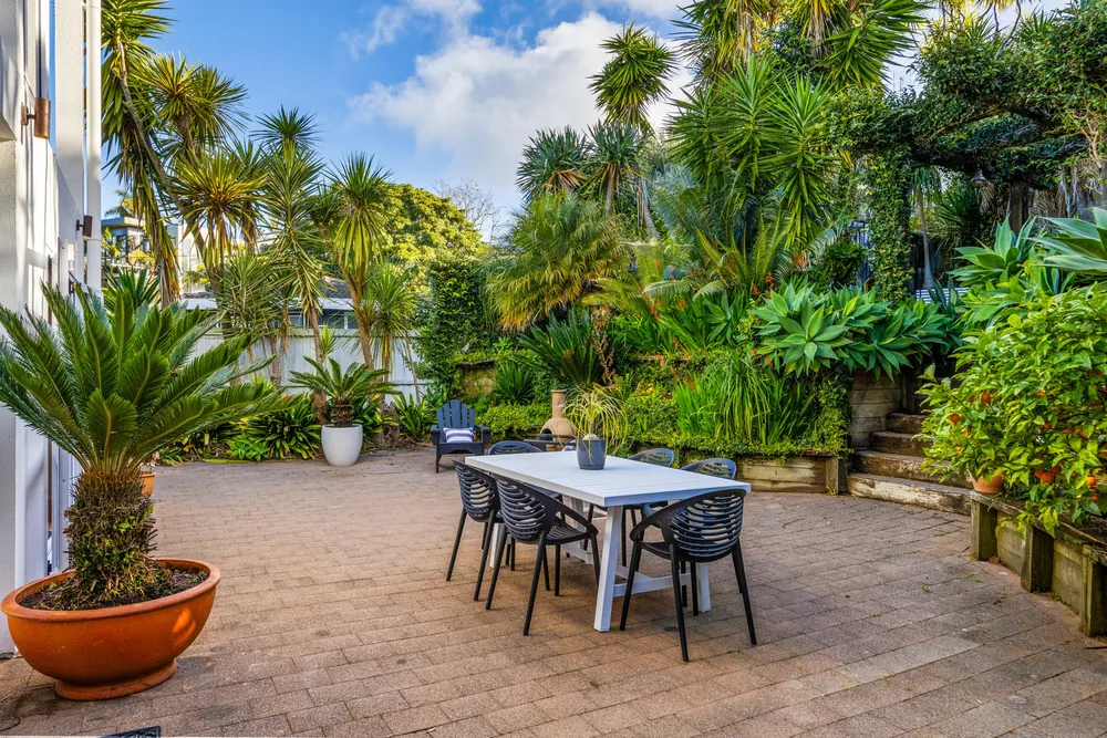 Photos of 43 Kohimarama Road