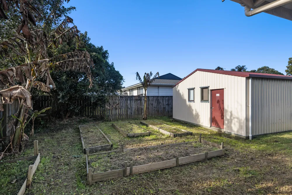 Photos of 297 Massey Road