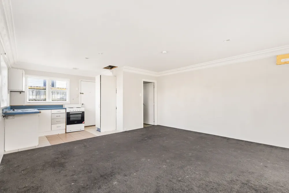 Photos of 297 Massey Road