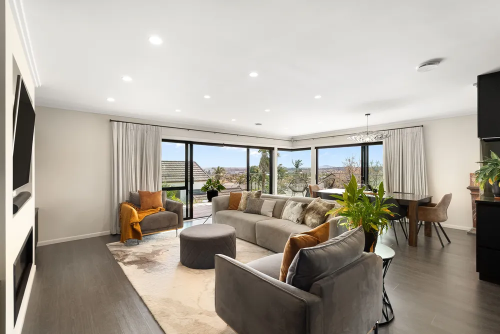 Photos of 27 Dunvegan Rise