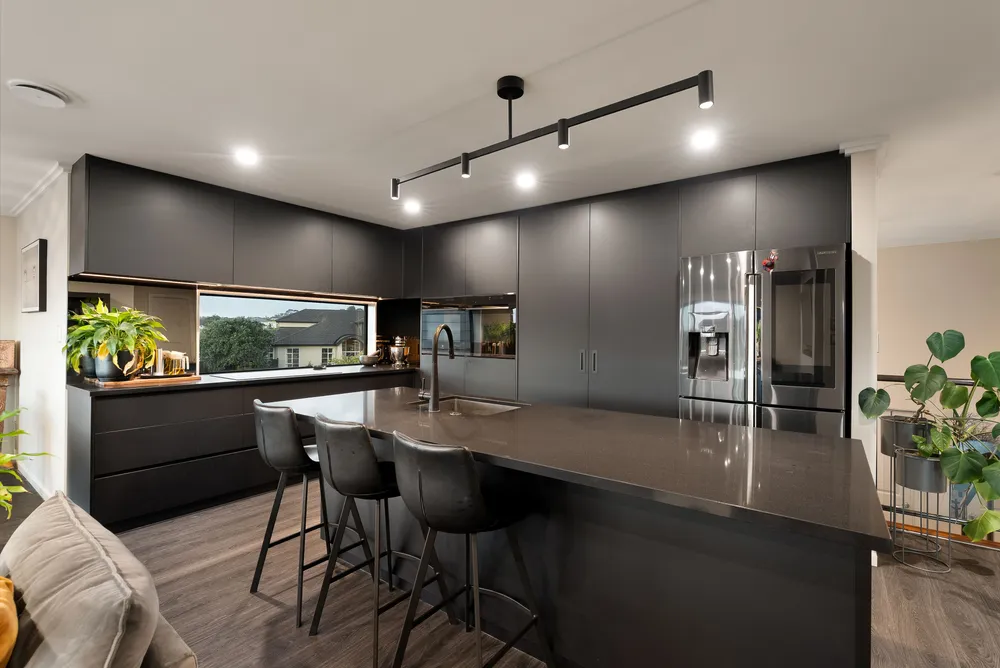 Photos of 27 Dunvegan Rise
