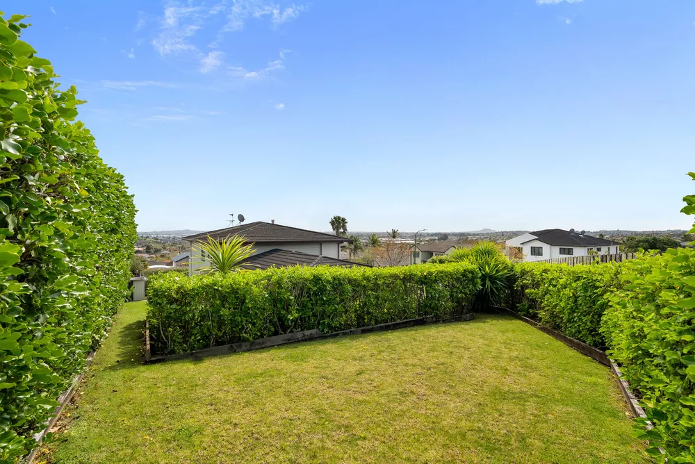 Photos of 27 Dunvegan Rise