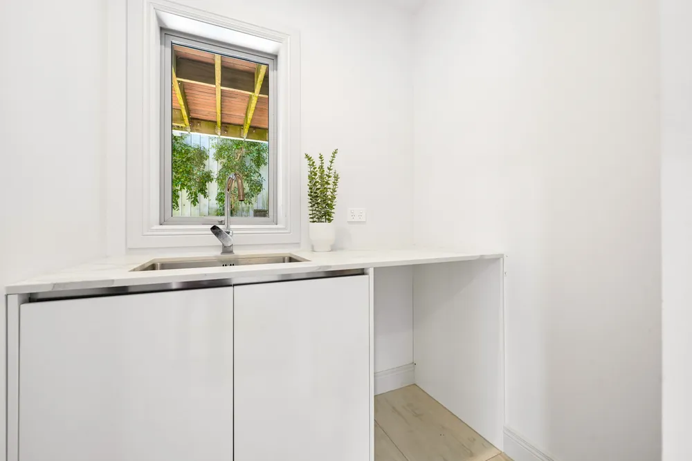 Photos of 2A Campbell Crescent
