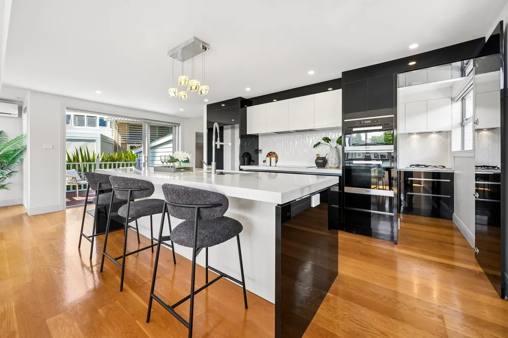 Photos of 2A Campbell Crescent