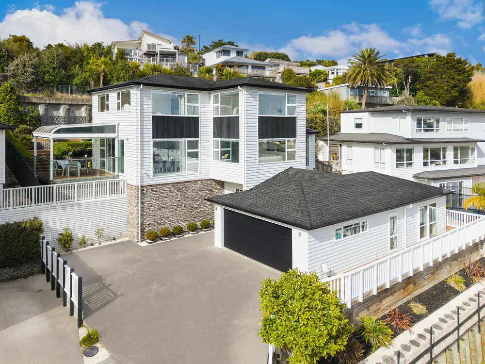 Photos of 39 Colonial Drive
